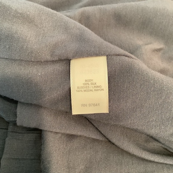 J Jill Gray Silk Wrap Top Blouse Size Medium - Picture 6 of 9